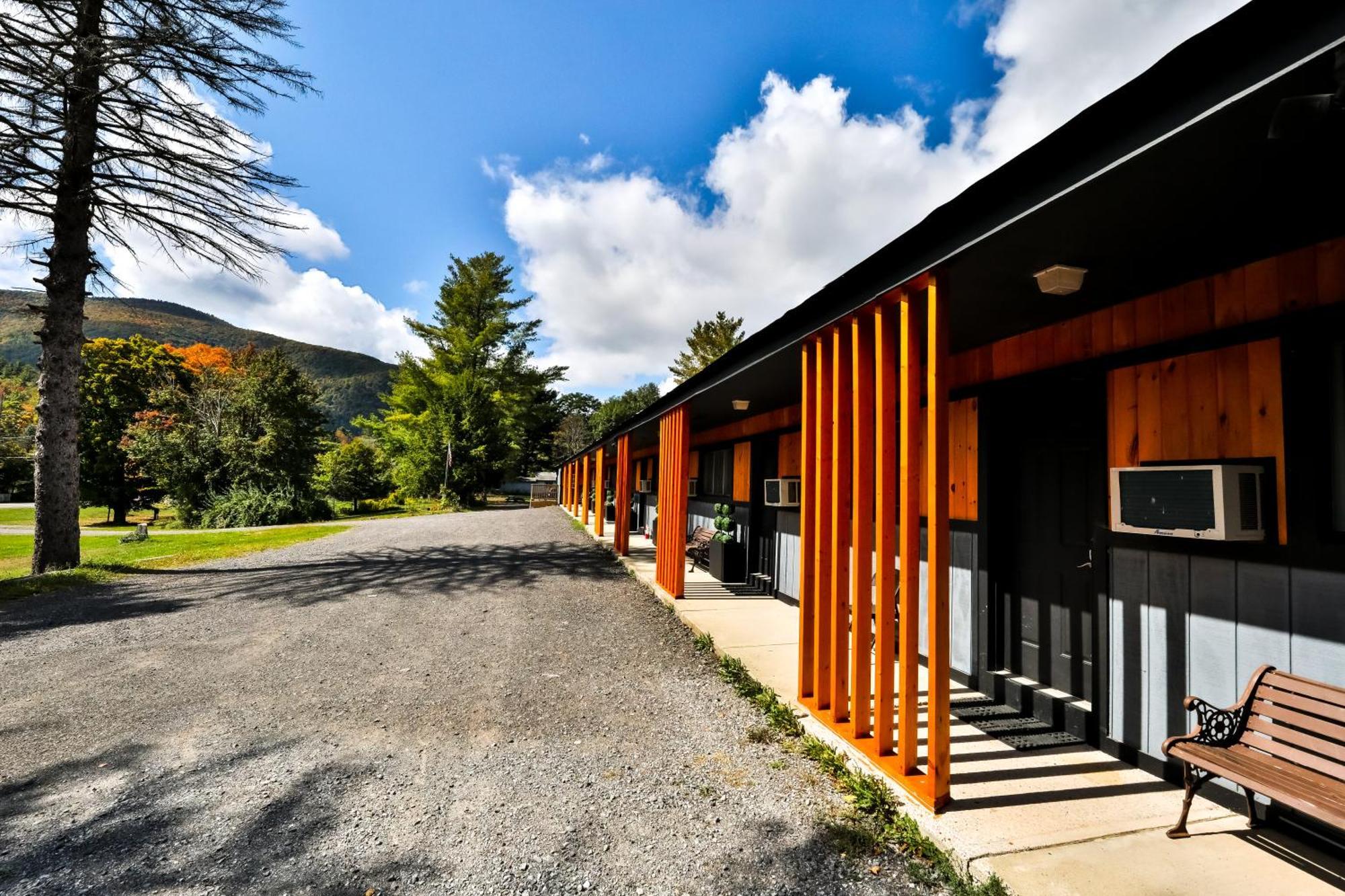 Matterhorns Hunter Lodge Экстерьер фото